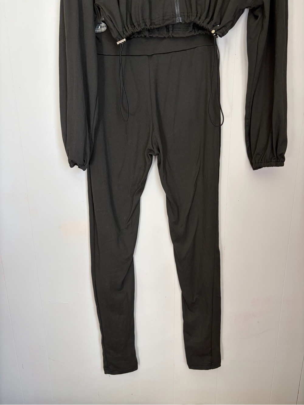 Black Womens leggings with Cropped Zip Jacket - Picture 3 of 7